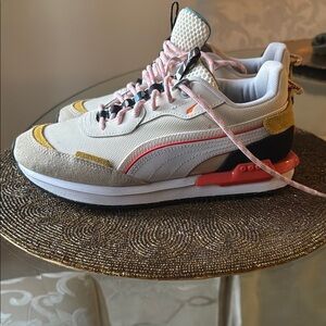 Puma White and Pink Sneakers